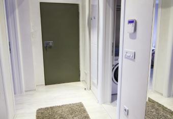 Savamala Lux Apartment has rooms with a private hot tub