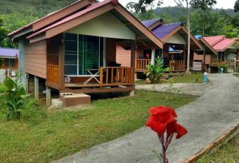 Phusam Big Resort has Balcony rooms