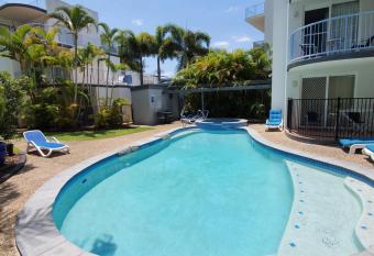 Beachwalk Studio Mooloolaba Beach has Balcony rooms