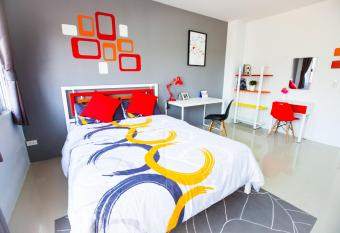 Room 9 Residence has Balcony rooms