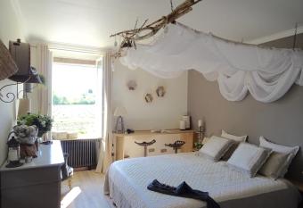 Abacard Home Chambre d H  tes has Balcony rooms