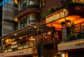 Hotel Lakeside Inn Nainital has Smoking rooms