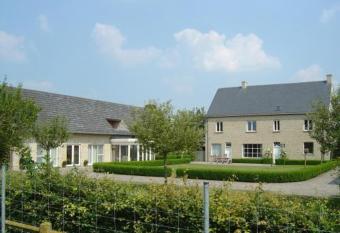 De Groote Waere has Balcony rooms