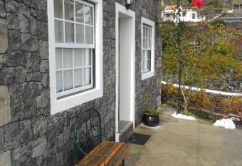 Adega Ilh  u has Smoking/Balcony rooms