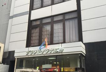 Capsule&Spa Grand Sauna Hiroshima (Male Only) allows 18 year olds to book a room