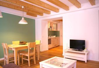 Trentino Apartments - Il Gufo Vacanze has Balcony rooms