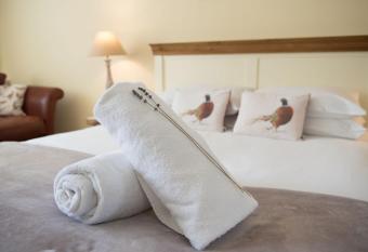 The Lodge at Broadway allows 18 year olds to book a room