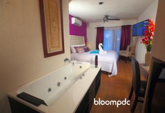 Bloom! exclusive boutique b&b has rooms with a private hot tub