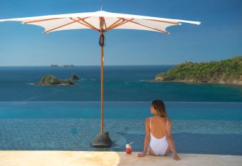 Casa Chameleon Hotel Las Catalinas - Adults Only allows 18 year olds to book a room