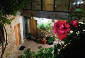 Casa A Chairi  a y A Revolta has Balcony rooms