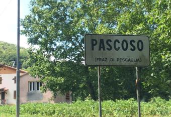 Casa O has Smoking/Balcony rooms