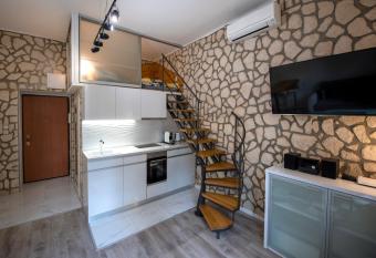 City Garden Studio Apartment allows 18 year olds to book a room