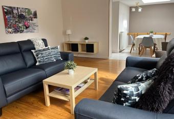 MAMA S APPART has Balcony rooms