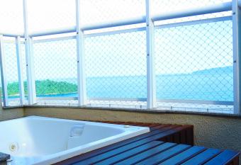 Cobertura Porto Real Su  tes - Bloco 5 has Balcony rooms