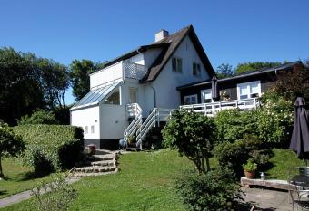 Heltoften Bed & Breakfast allows 18 year olds to book a room