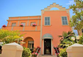 Amadei Hotel Blumen allows 18 year olds to book a room