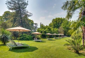 Rambaldi Apartments Casa nr 6 with shared Terrace allows 18 year olds to book a room