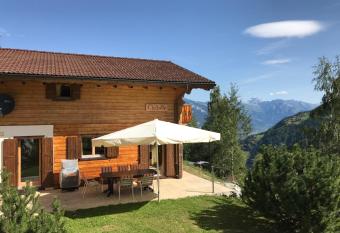 Chalet Clochette 4 Valles-Verbier has Balcony rooms
