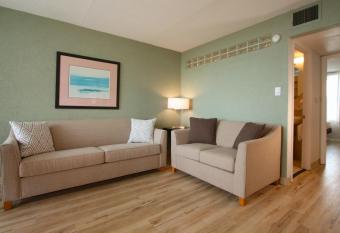 Crusader Oceanfront Resort has Balcony rooms