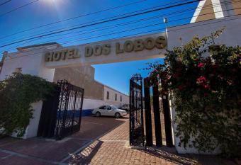 La Conspiraci  n Hotel allows 18 year olds to book a room