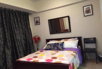 Favila Condotel Unit Walking distance to Airport 3 Near All Airport terminal has Balcony rooms