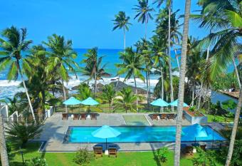 R Degrees has Balcony rooms