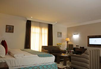 Grand Pela Hotel & Suites allows 18 year olds to book a room