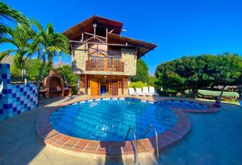 Cabana Dubai Resorts has Smoking/Balcony rooms