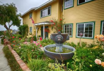 Marina Street Inn Boutique Hotel has Balcony rooms