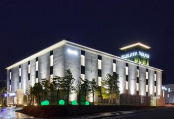 HOTEL SULATA Sapporo (Adult Only) allows 18 year olds to book a room