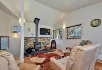 Snow Bound has Balcony rooms