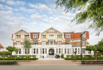 Hotel Britannia allows 18 year olds to book a room