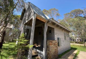Deep Powder has Balcony rooms