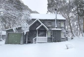 Gimme Shelter has Balcony rooms
