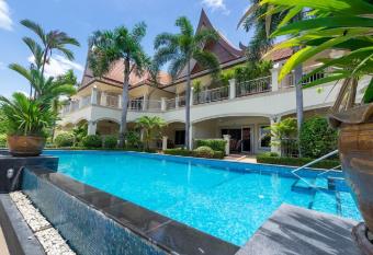 Nordic Tropical Resort has Balcony rooms