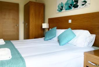 Hartford Court has Balcony rooms