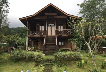 Villa Diantie has Balcony rooms