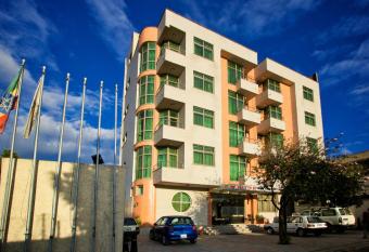 Hera Addis Hotel has Balcony rooms