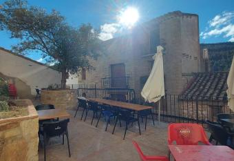 El Mijares allows 18 year olds to book a room