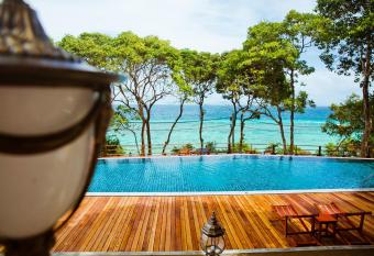 Phi Phi Phu Chalet Resort has Balcony rooms
