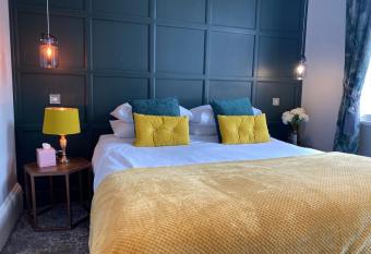 The Bootham Tavern - York allows 18 year olds to book a room