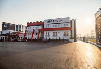 Hostel Tron has Smoking rooms