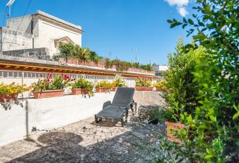 Il Garbino Suite and Apartment has Balcony rooms