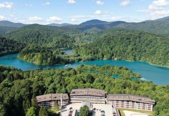 Hotel Jezero has Balcony rooms