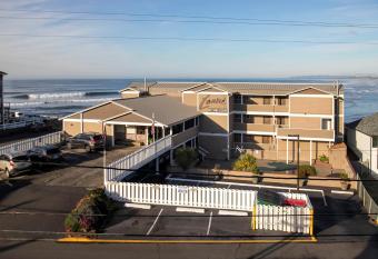 Lanai at the Cove has Balcony rooms