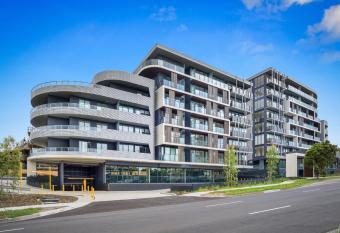Parc Hotel Bundoora has Balcony rooms