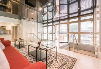 My City Home - Duplex at Puerta de Hierro has rooms with a private hot tub