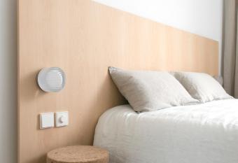 Les Toqu  es Maison d h  tes has Balcony rooms