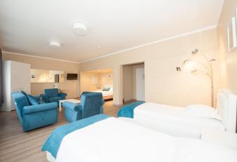 Hotel de France allows 18 year olds to book a room