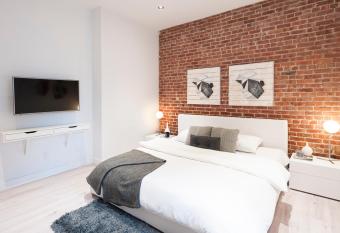 Stanley Court Apartments by Simplissimmo allows 18 year olds to book a room